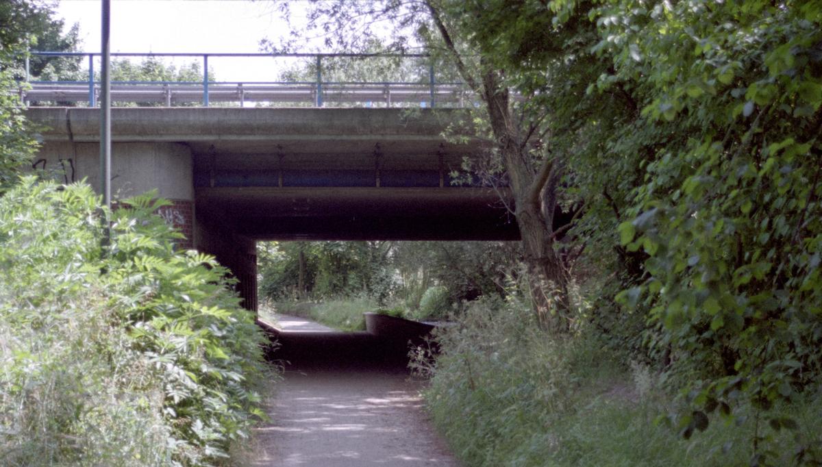 Bridge over the Kittelbach (Düsseldorf, 1992) 