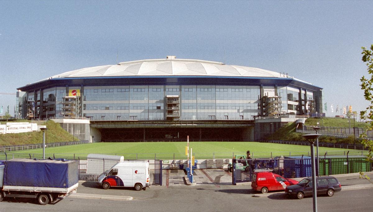 Veltins-Arena (Gelsenkirchen, 2001) 