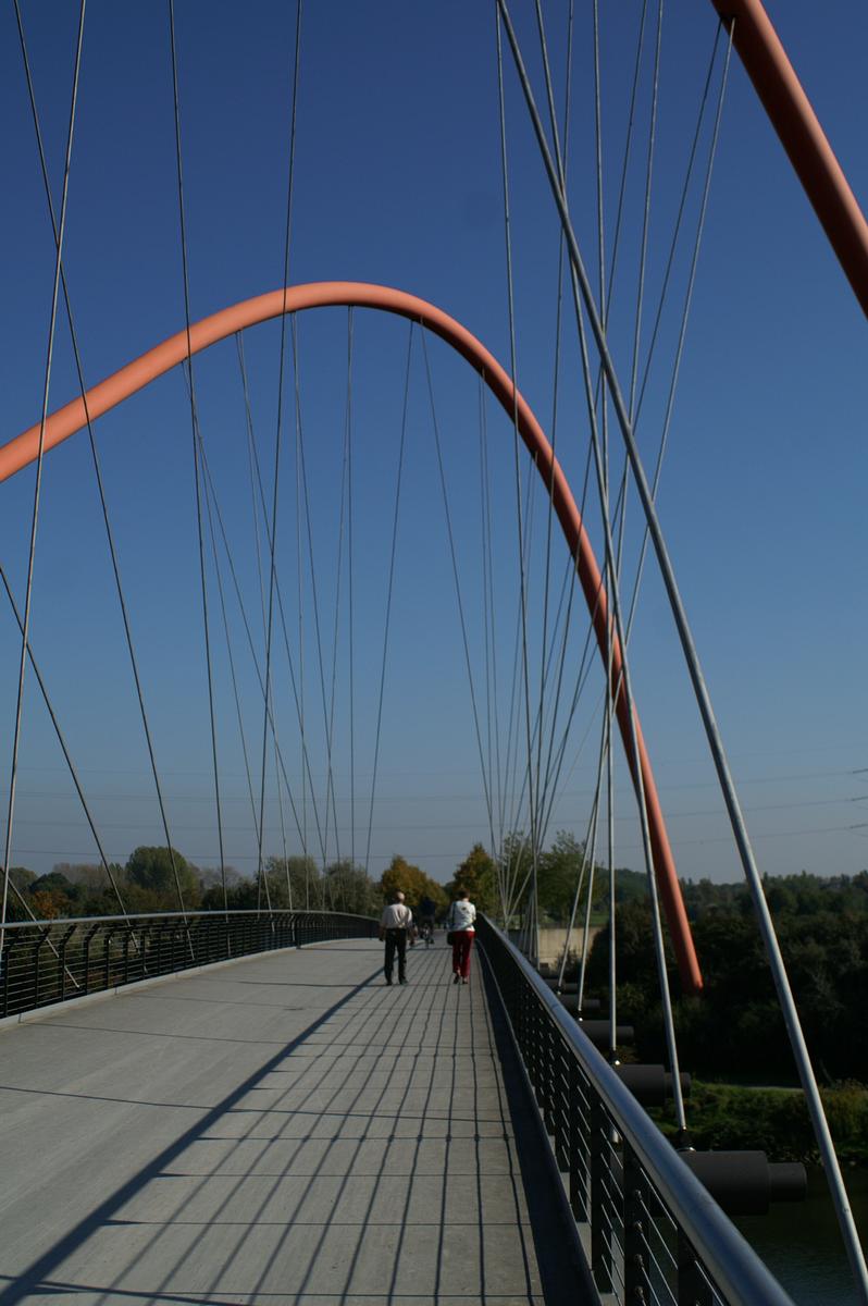 Geh- und Radwegbrücke im Nordsternpark, Gelsenkirchen 