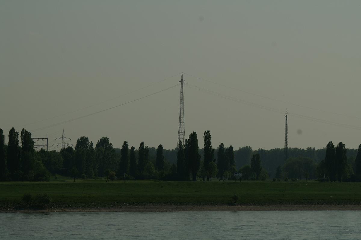 High-voltage power line crossing the Rhine between Düsseldorf and Neuss 