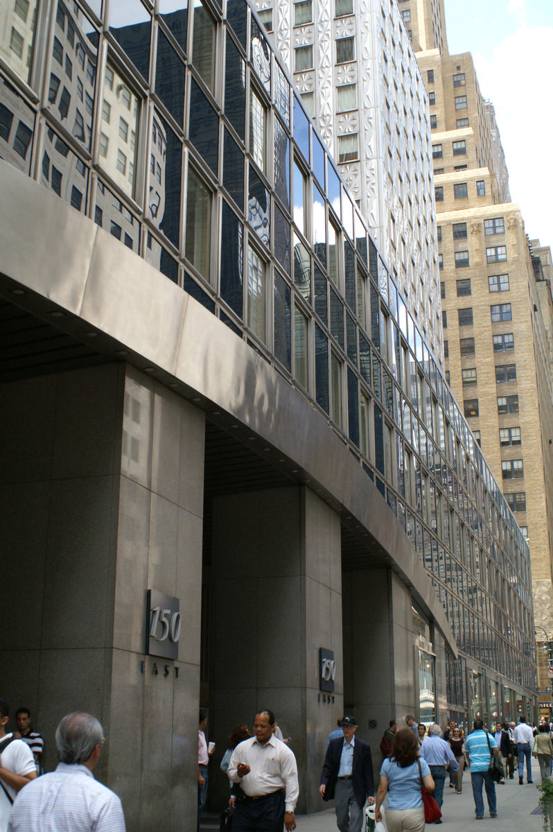 Socony-Mobil Building, New York 