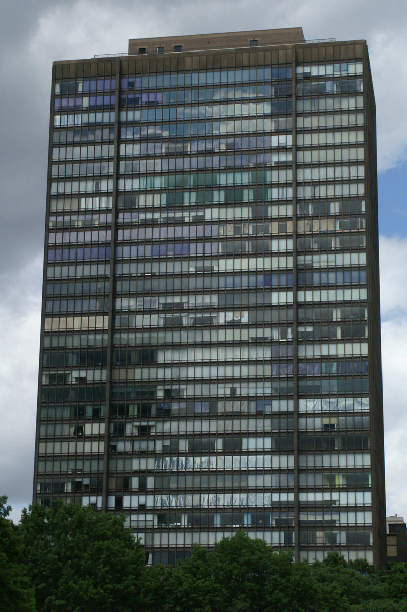 United Nations Plaza Apartments, New York 