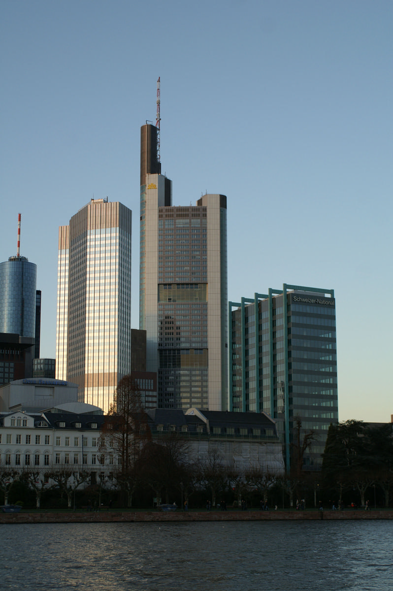 Eurotower, Commerzbank & Schweizer-National at Frankfurt 