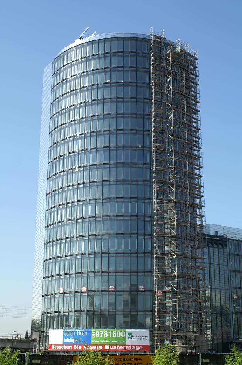 Medienhafen, Düsseldorf – Media Tower 