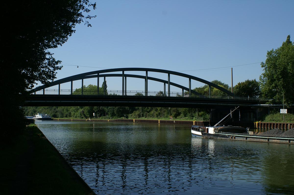 Bridge No. 314 across the Rhine-Herne Canal at Oberhausen 
