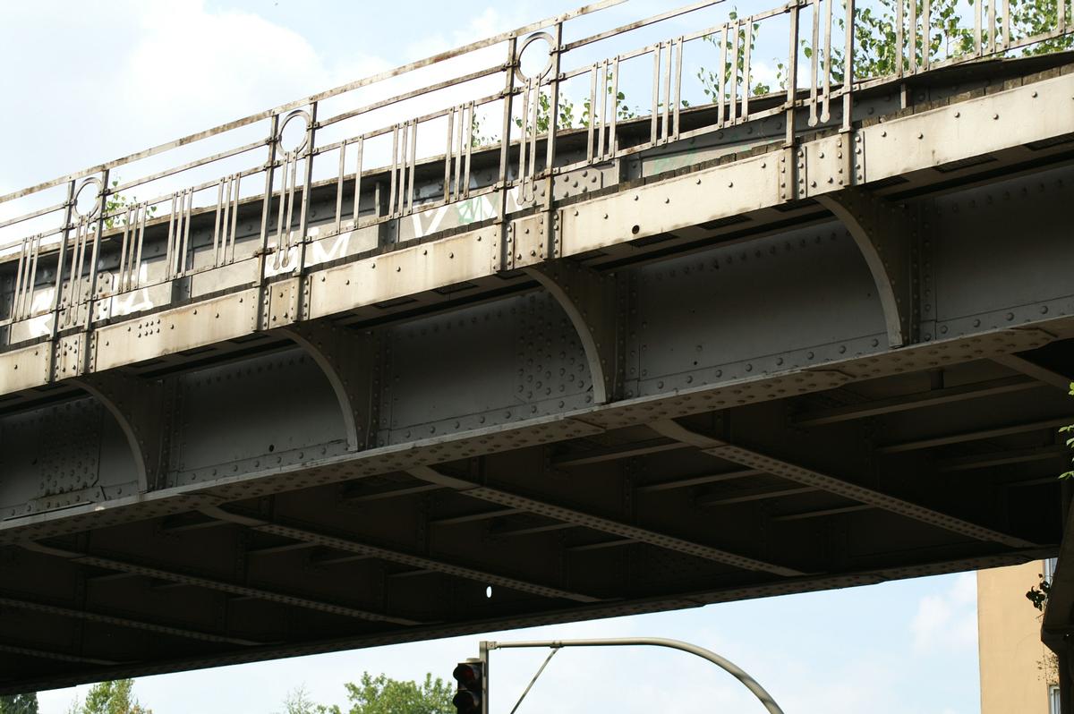 Railroad bridge across Unionsstrasse at Dortmund 