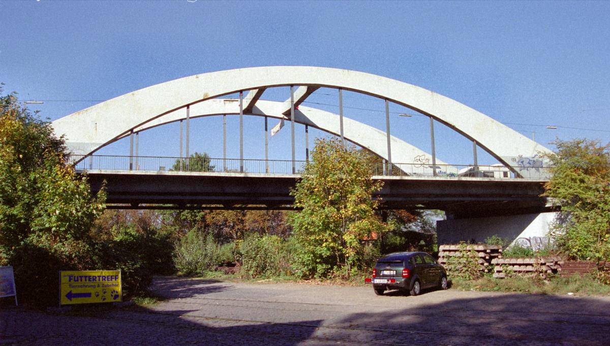 Pont de la L 924 sur le voies de la gare de Witten-Herbede 