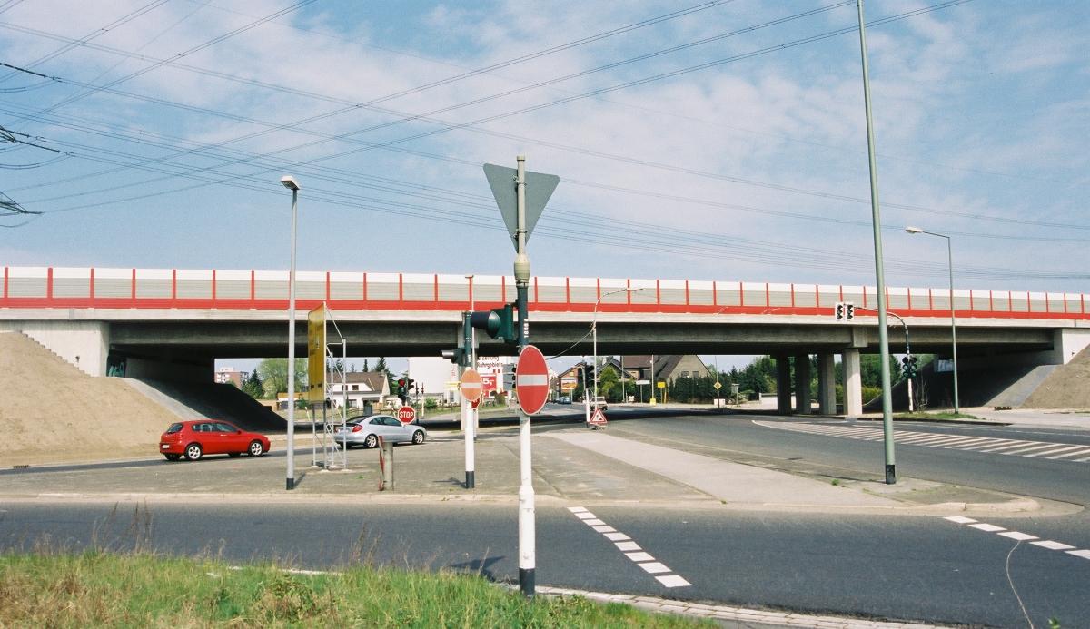 Brücke über die Düsseldorfer Strasse, Duisburg/Krefeld 