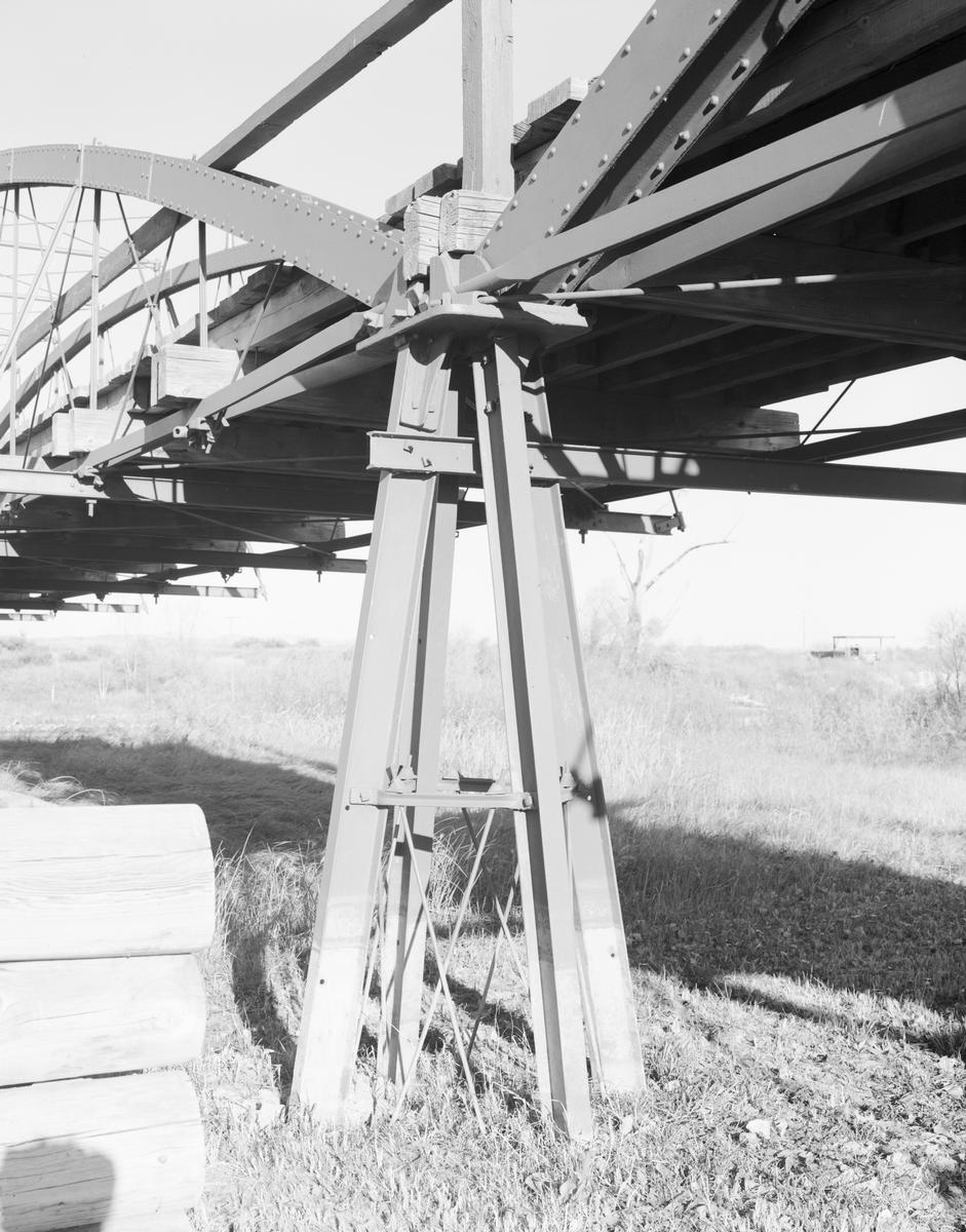 Fort Laramie Bowstring Arch Truss Bridge 