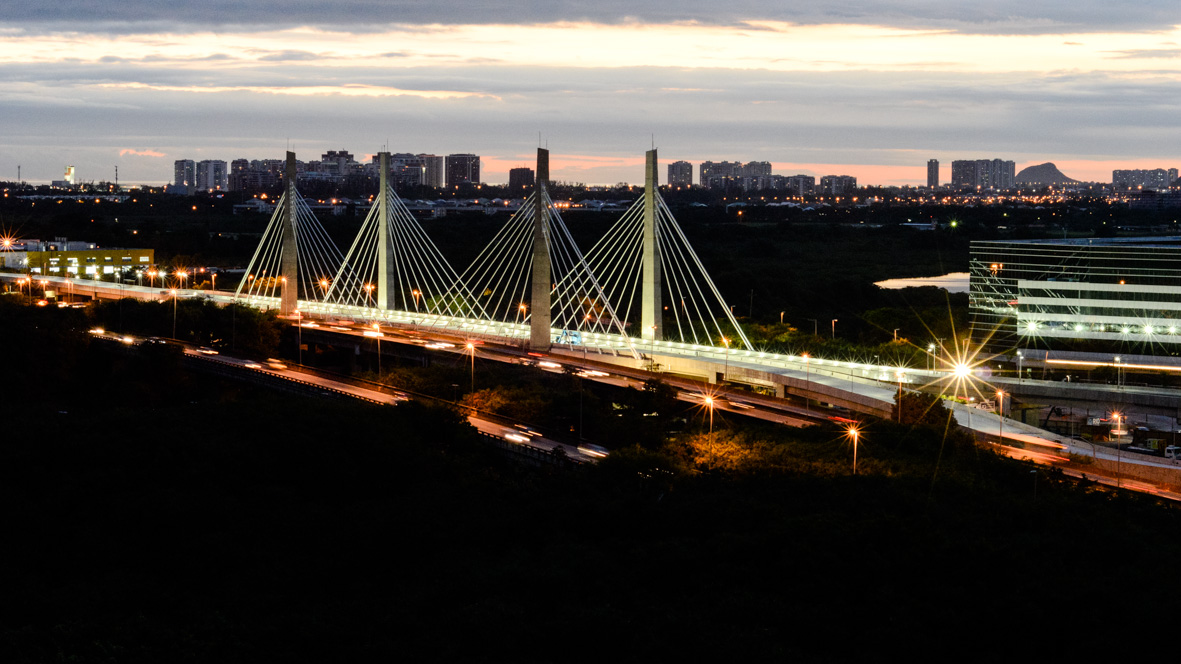 Avenida Ayrton Senna-Brücke 