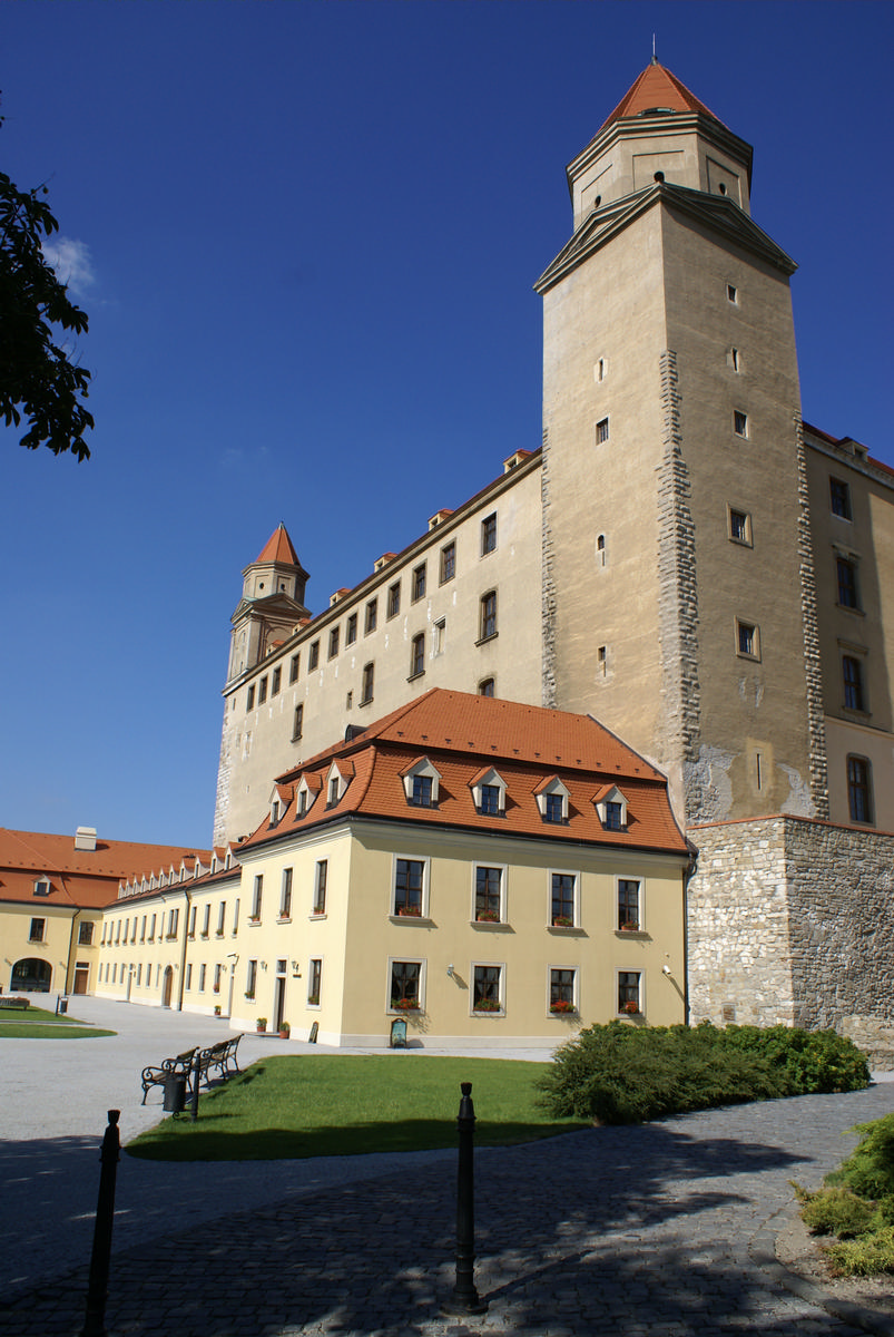 Château, Bratislava 