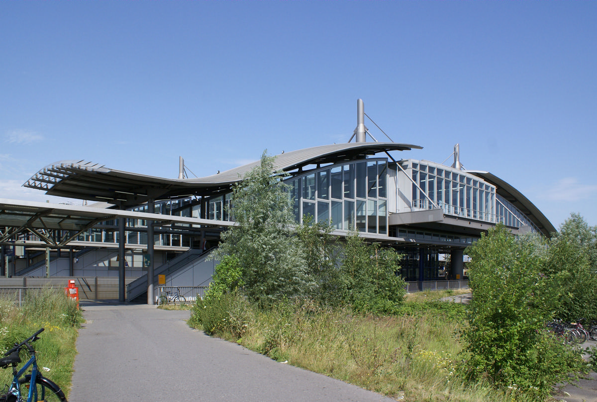 Düsseldorf Airport - Train Station 
