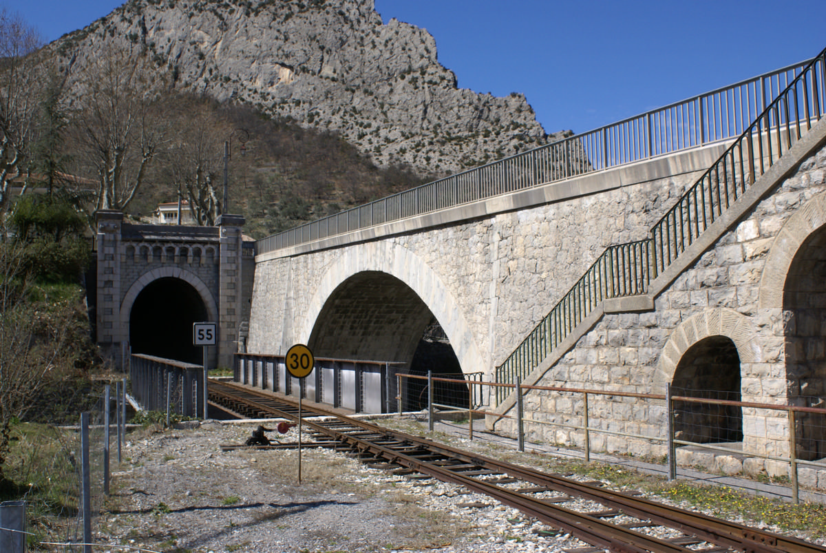 Pont de la Chalvagne & Eisenbahntunnel Entrevaux I & Pont-route de la Chalvagne 