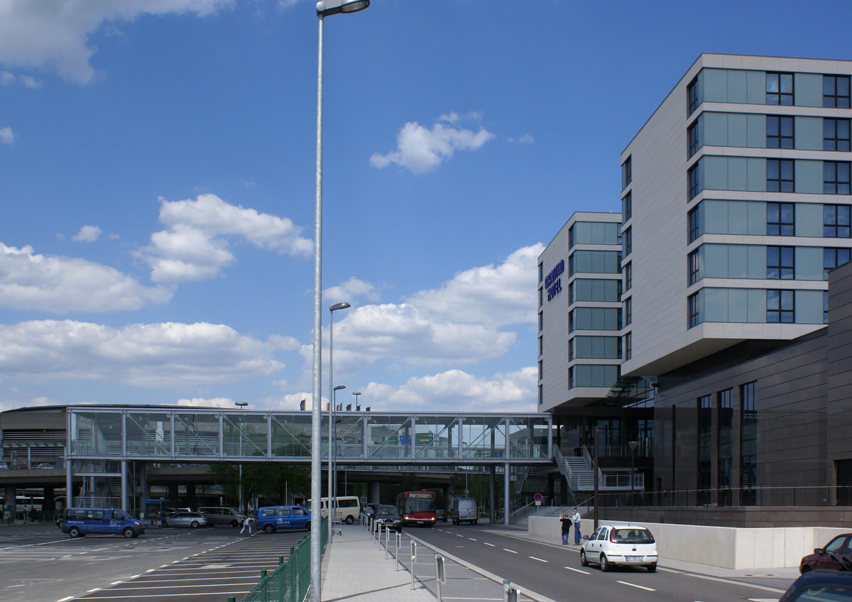 Airport City – Maritim Hotel Düsseldorf Airport 