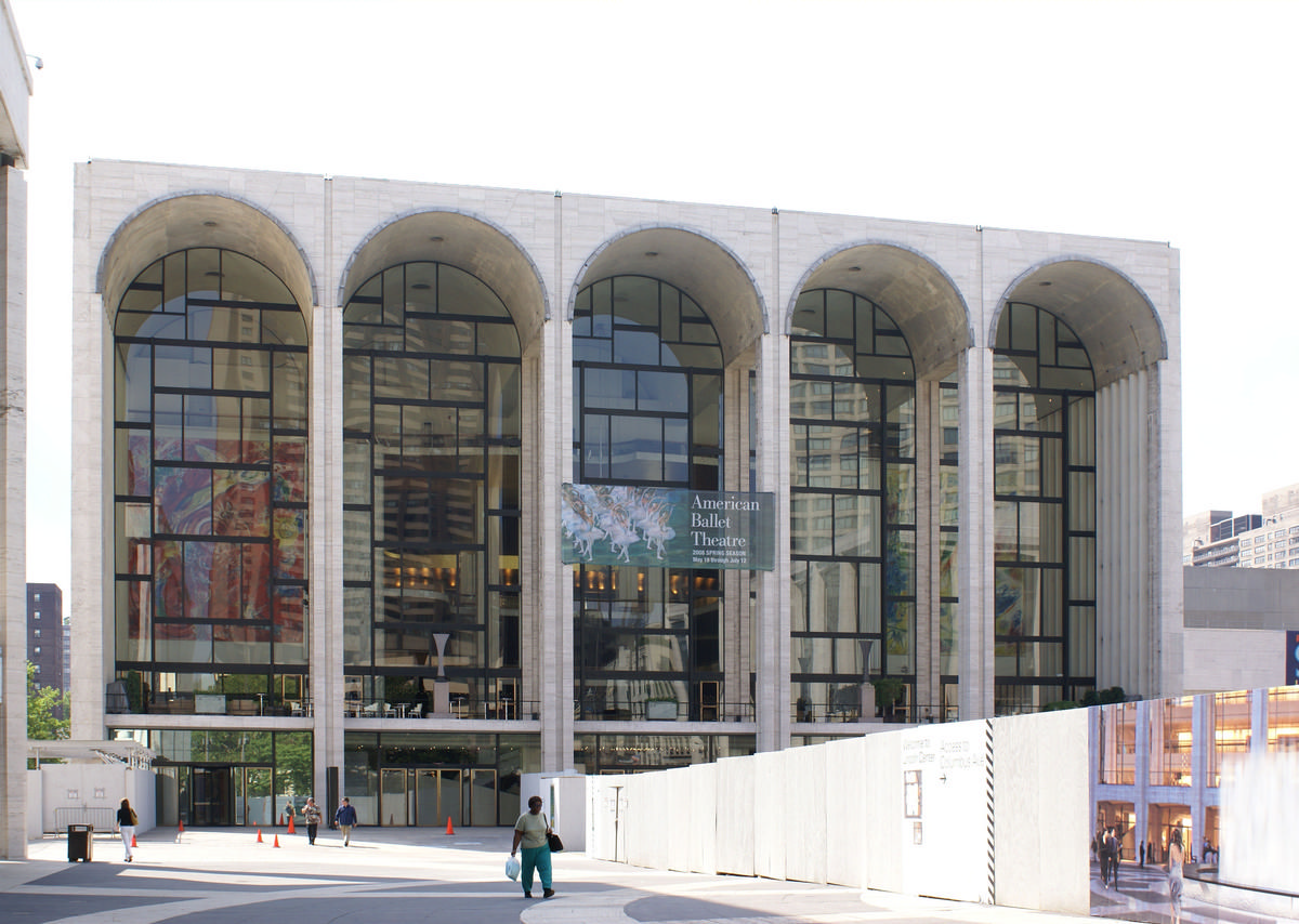 Lincoln Center for the Performing Arts – Metropolitan Opera House 