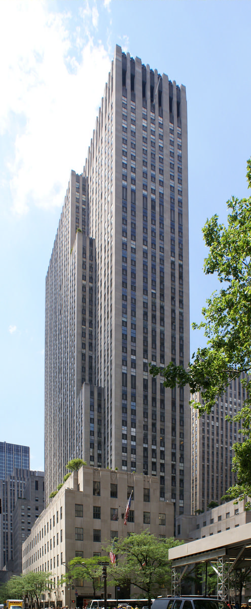 Rockefeller Center – International Building 
