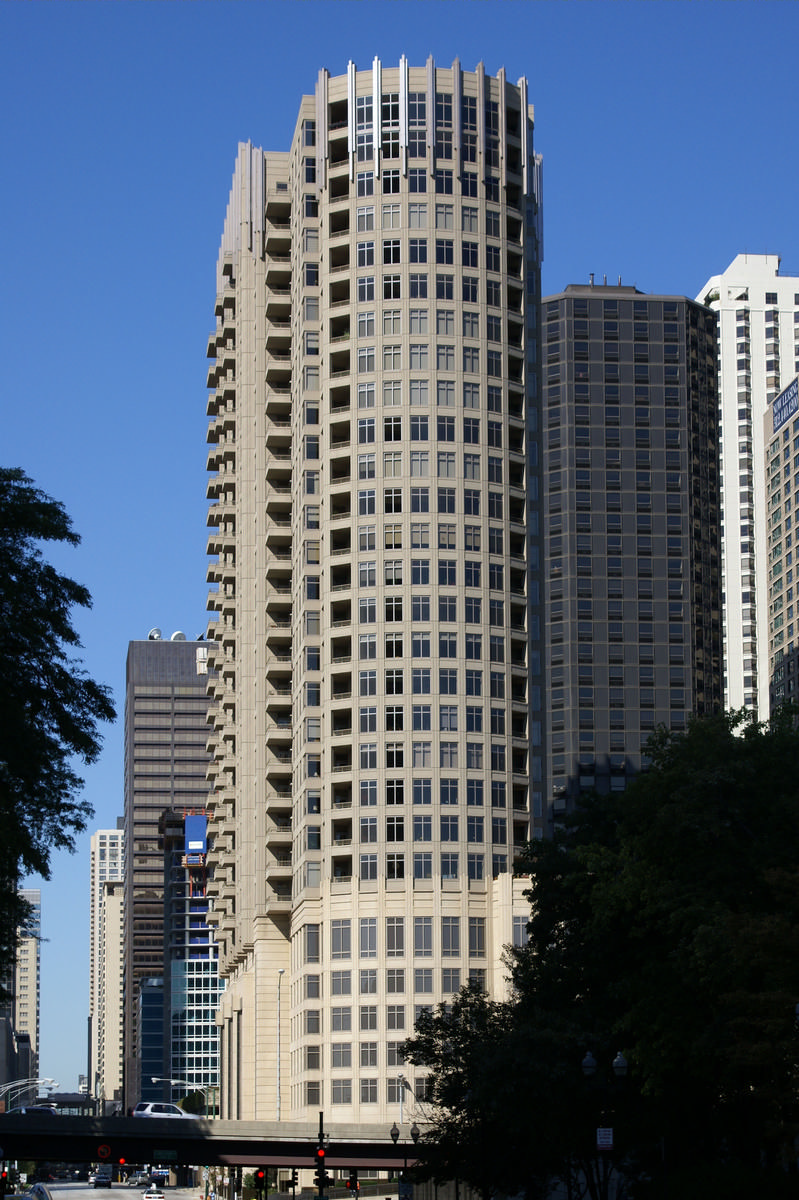 530 North Lake Shore Drive 