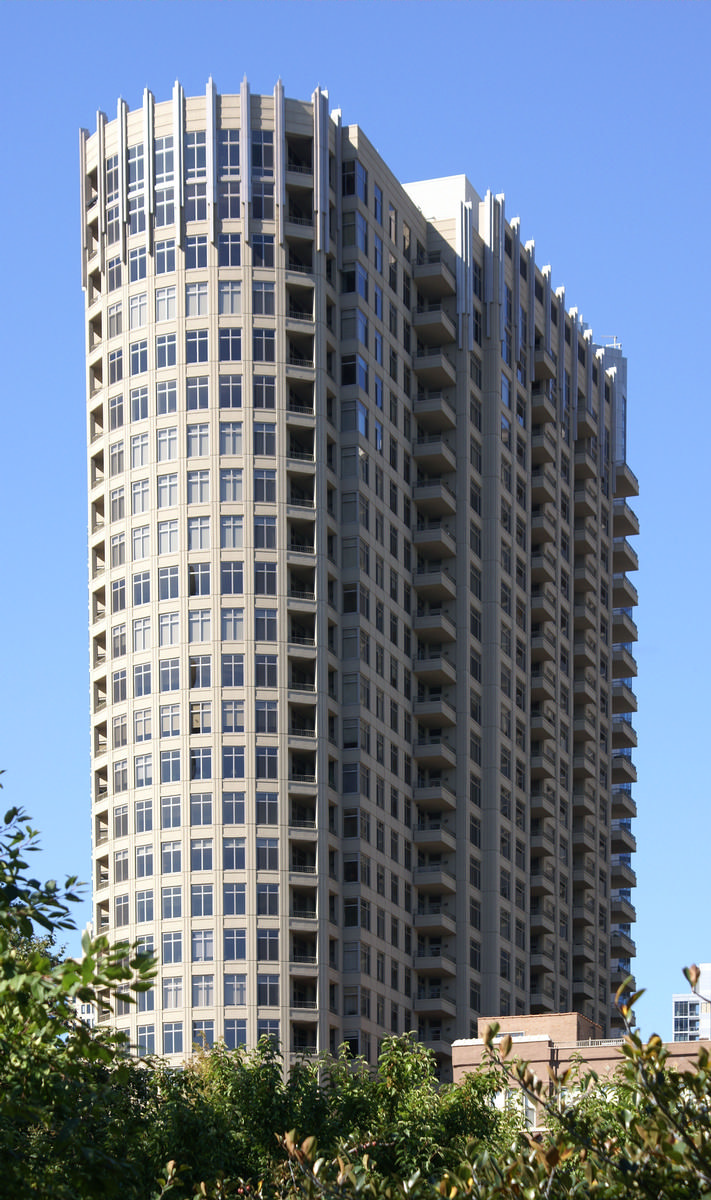 530 North Lake Shore Drive 