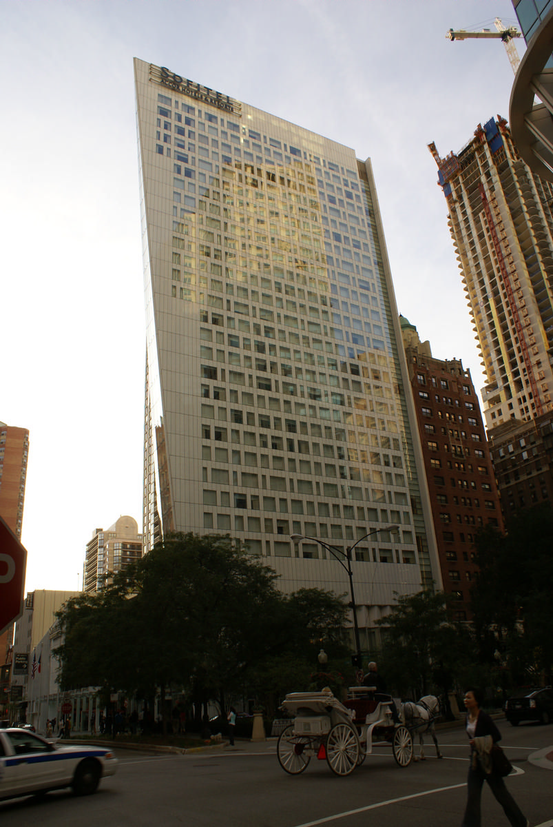 Sofitel Chicago Water Tower Hotel 