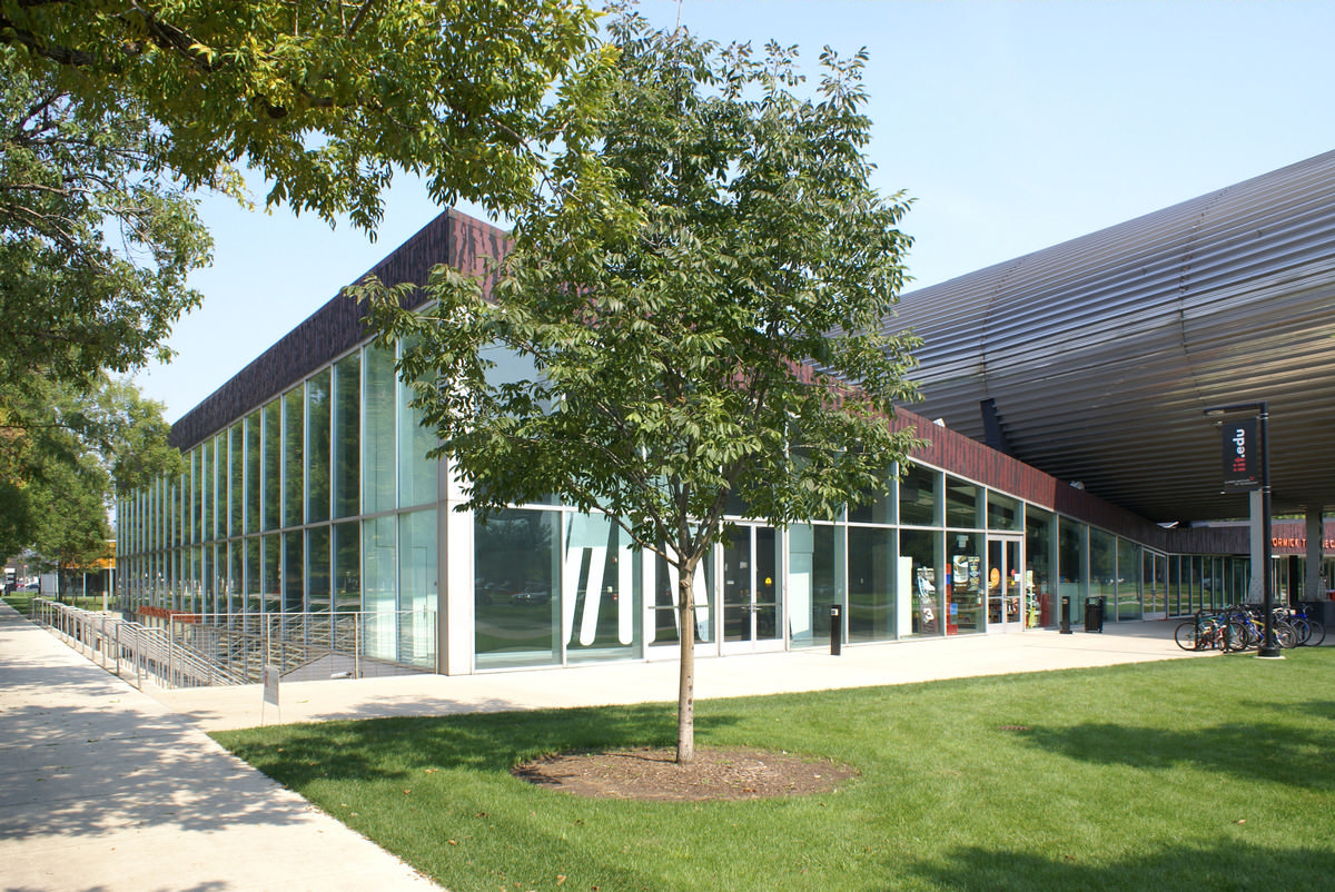 McCormick Tribune Campus Center 