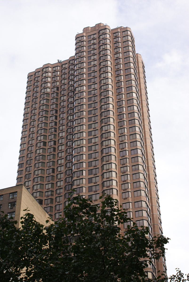 Paramount Tower Apartments 
