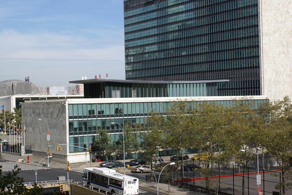 Sitz und Plaza der Vereinten Nationen – Dag Hammarskjöld Library 