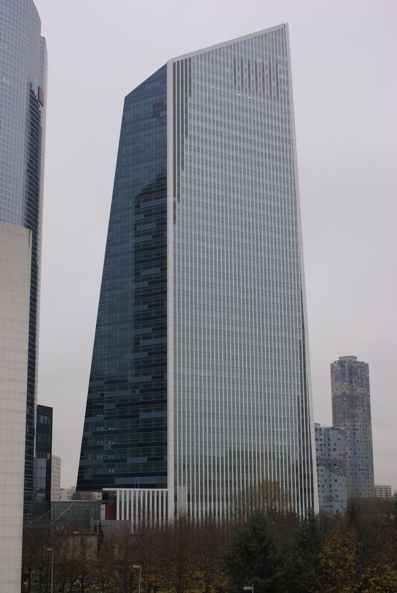 Paris-La Défense – Granite Tower 