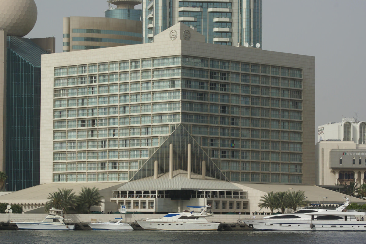 Sheraton Dubai Creek Hotel 