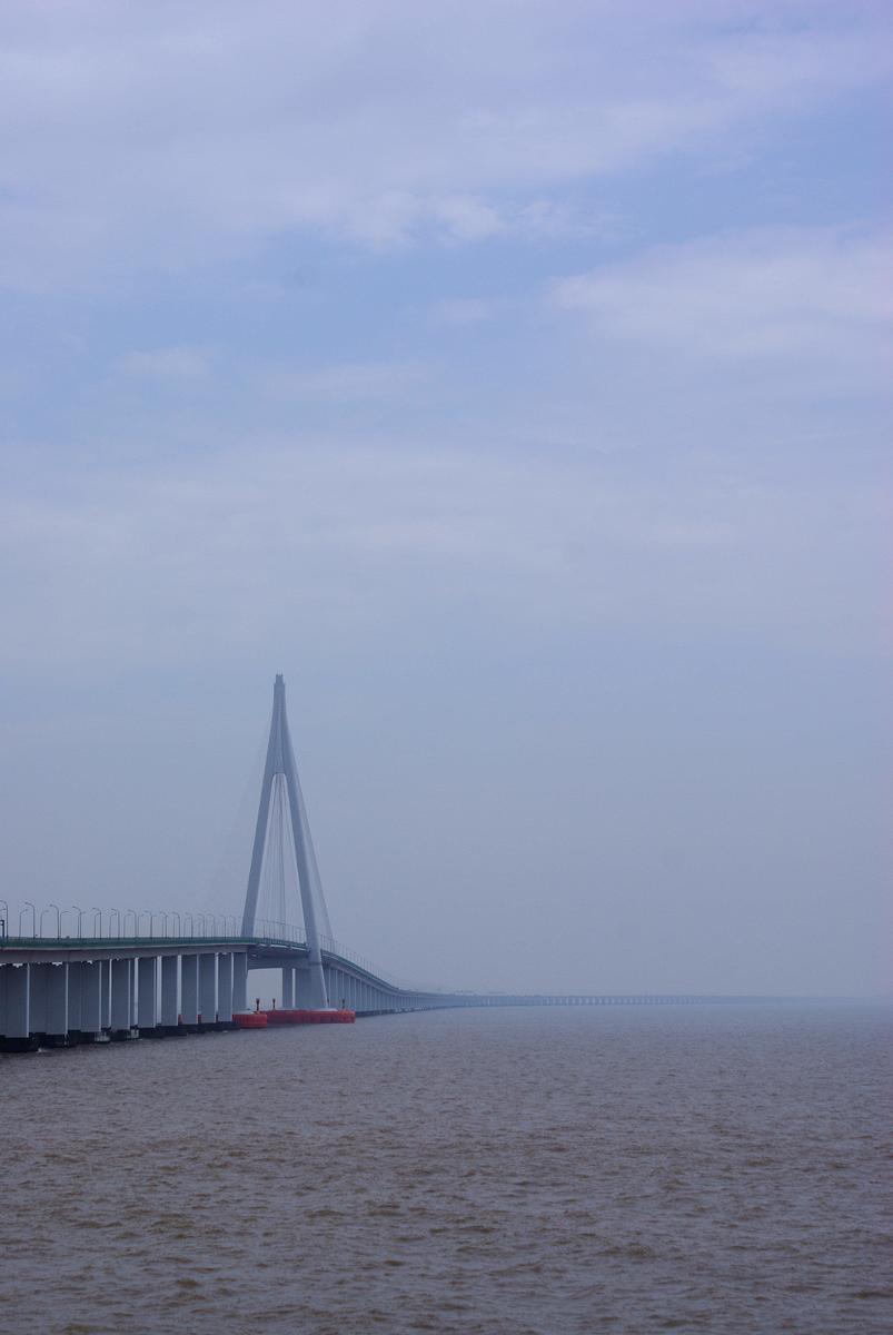 Pont sur la baie de Hangzhou 