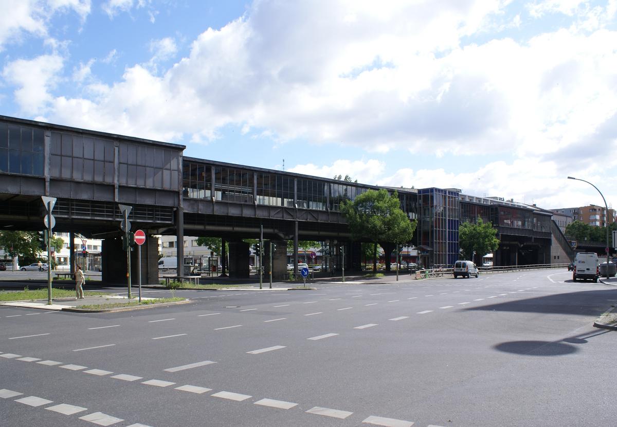 Nollendorfplatz Elevated Metro Station 