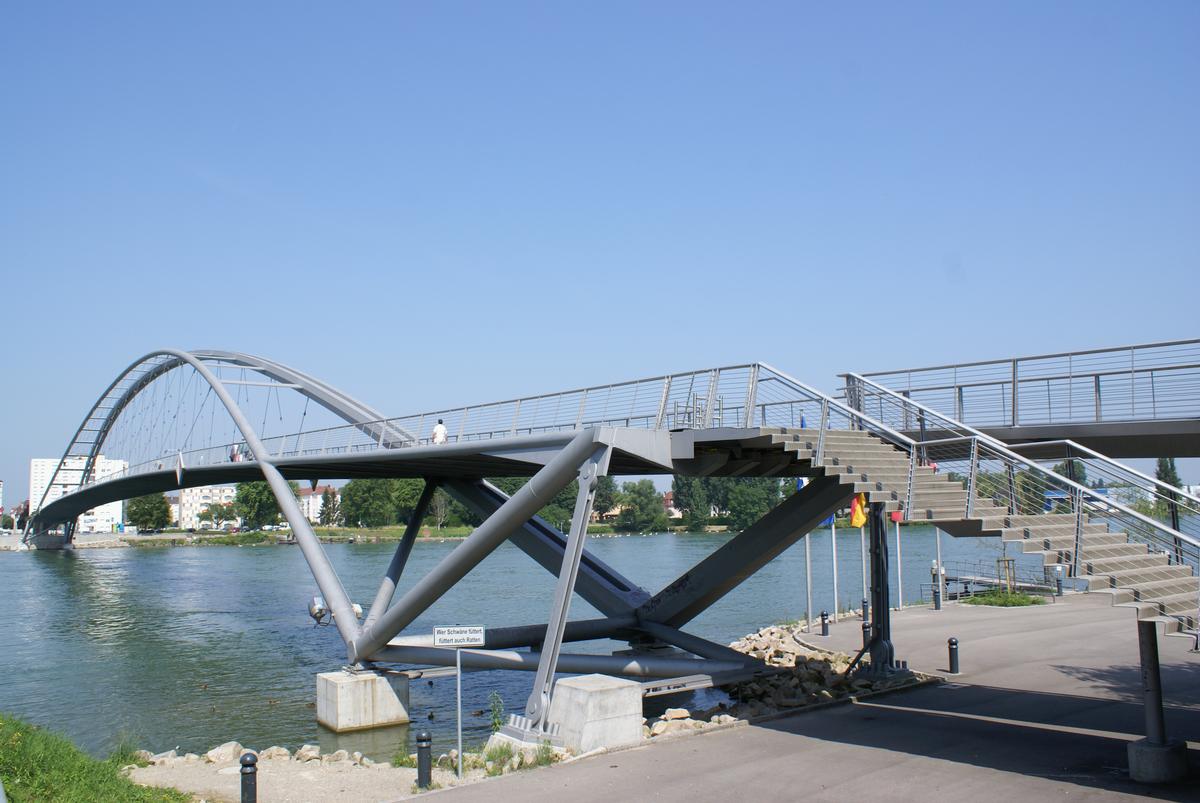 Fußgängerbrücke Weil am Rhein 