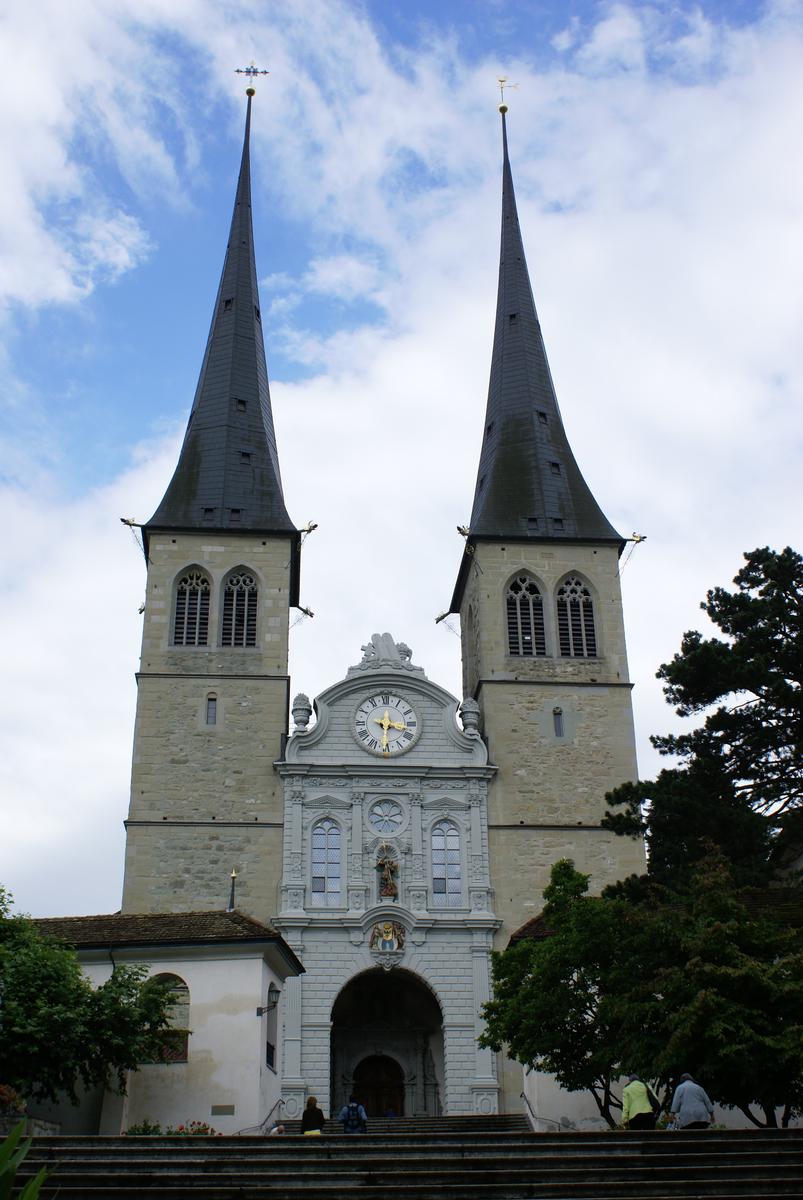 Hofkirche Sankt Leodegar 