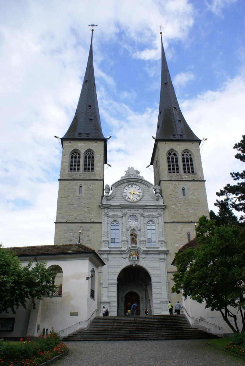 Hofkirche Sankt Leodegar 