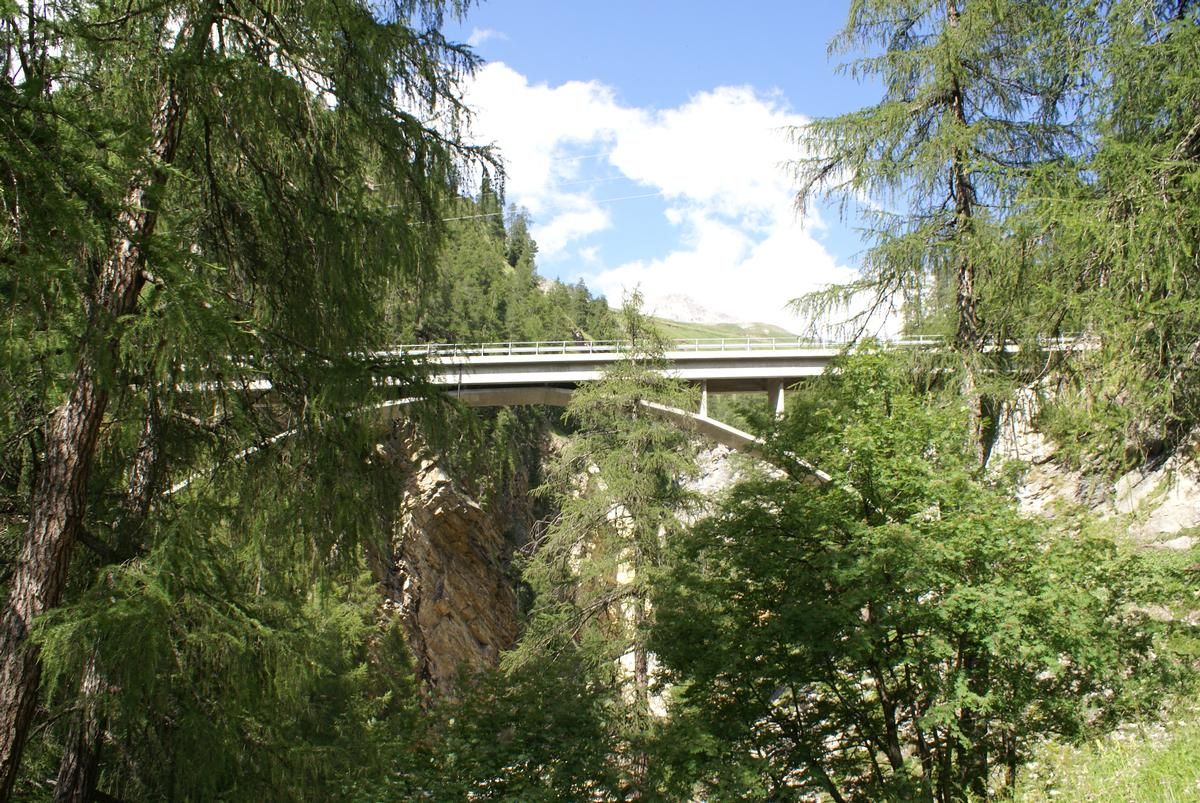 Averserrhein Bridge at Cröt 