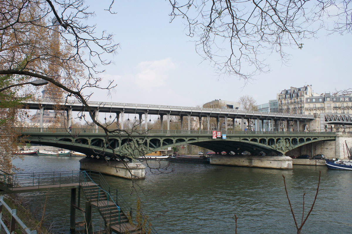 Ligne No. 6 du Métro de Paris – Pont de Bir-Hakeim 