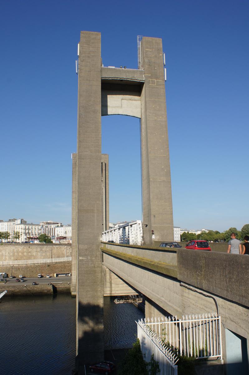 Pont de Recouvrance 