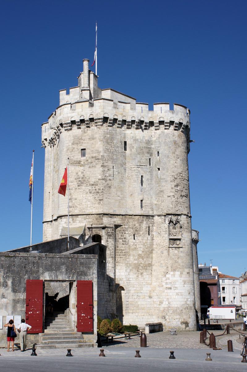 Saint-Nicolas Tower 