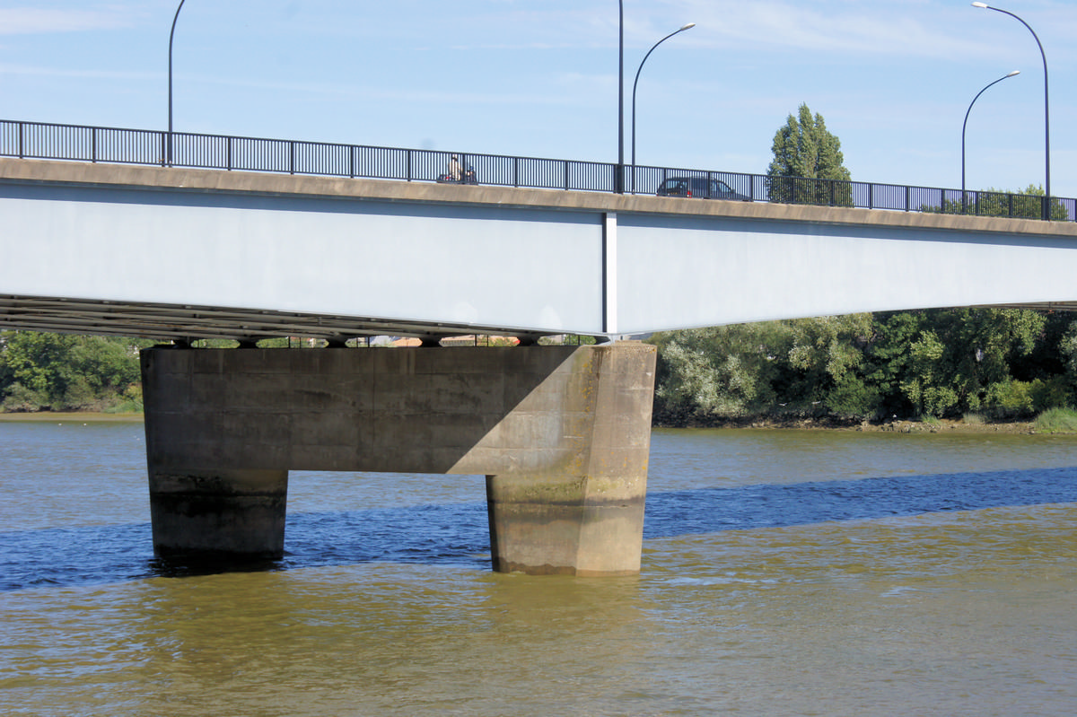 Georges Clémenceau Bridge (Nantes, 1966) | Structurae