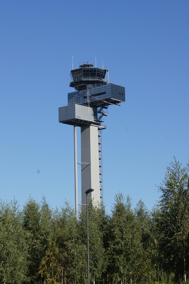 DFS Air Traffic Control Tower Düsseldorf 