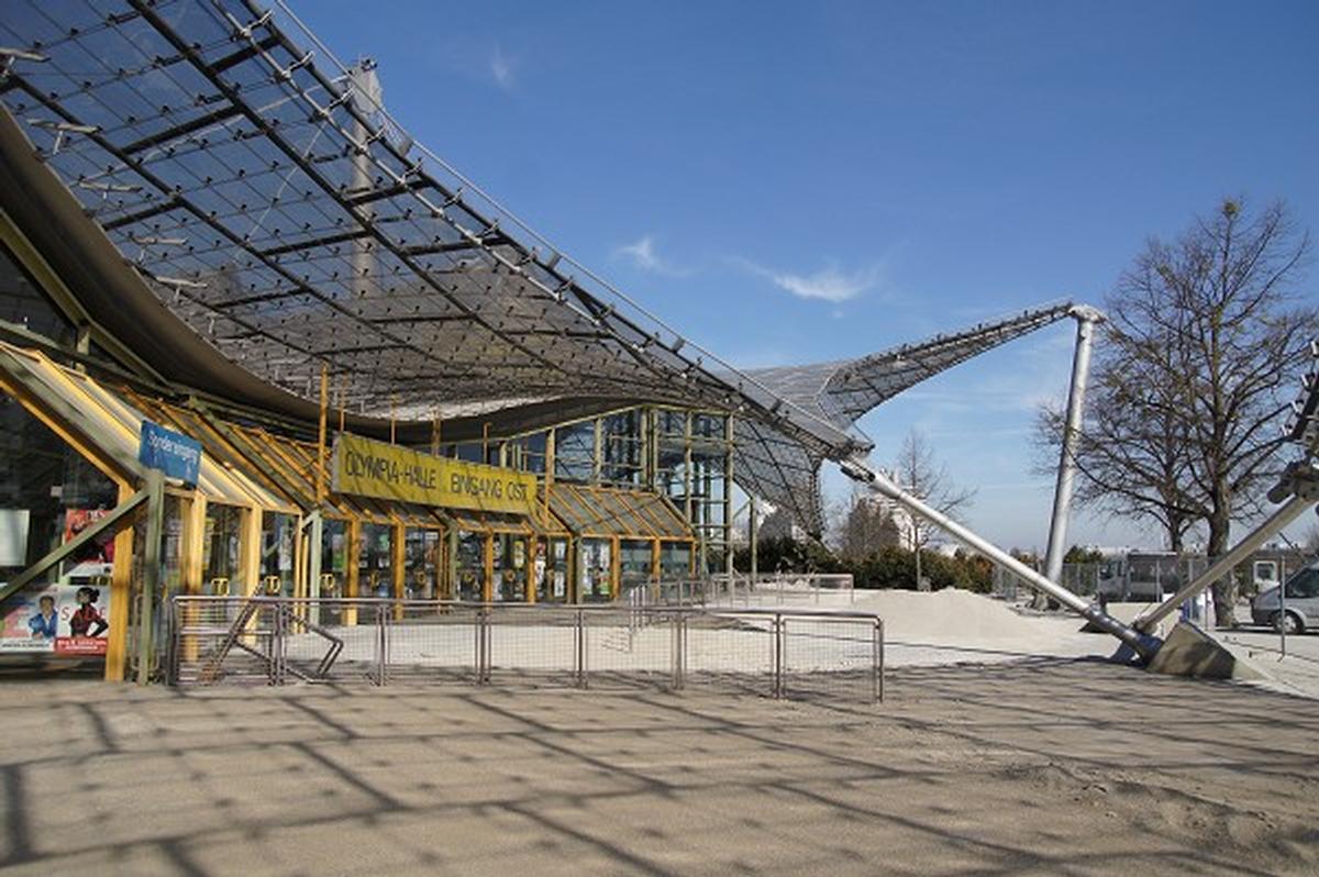 Roof over the buildings of the Olympic Park – Olympiahalle 