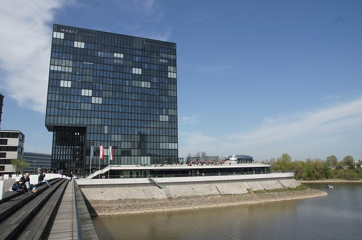 Medienhafen Düsseldorf – Hafenspitze – Hyatt-Regency Hotel 