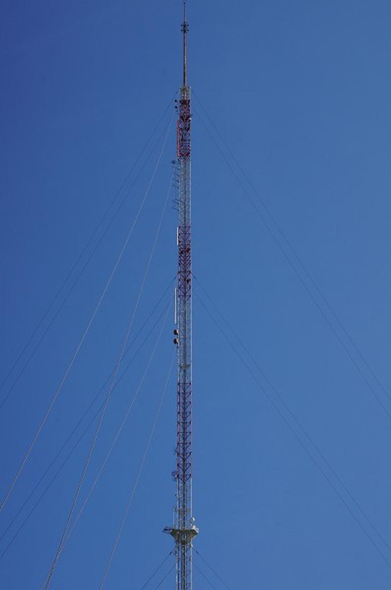 FM 128 Tower (Newton, 1957) | Structurae