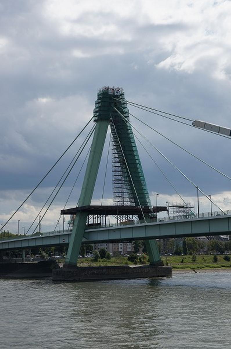 Severinsbrücke 