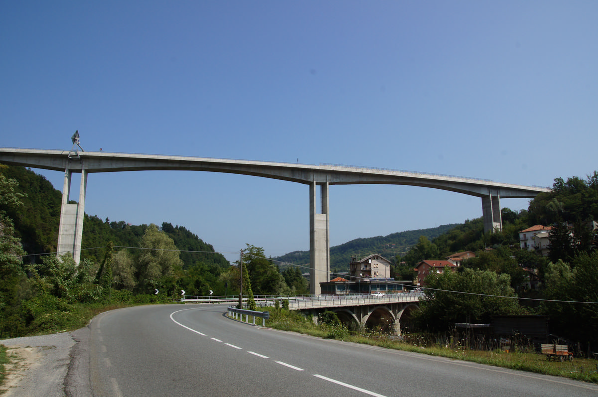 Talbrücke Millesimo 
