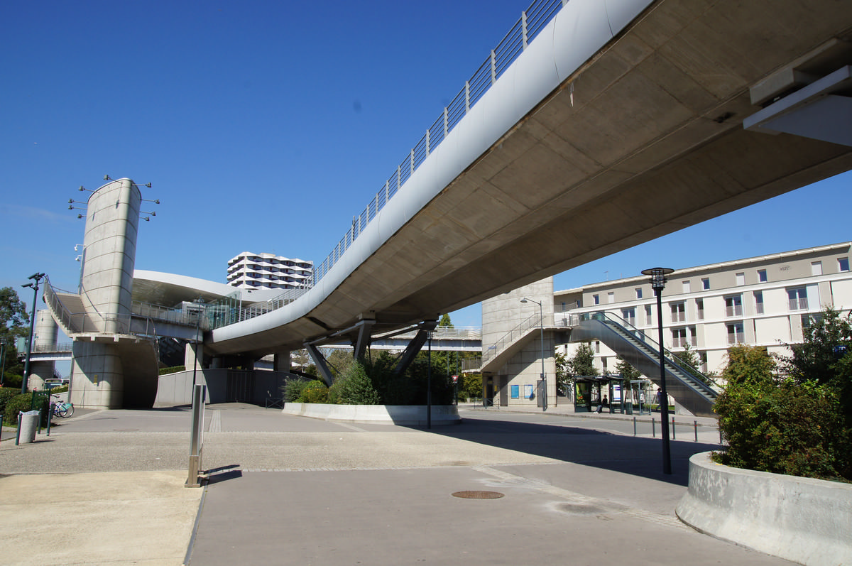 La Poterie Metro Station – Viaduc de la Rue Emile Littré 