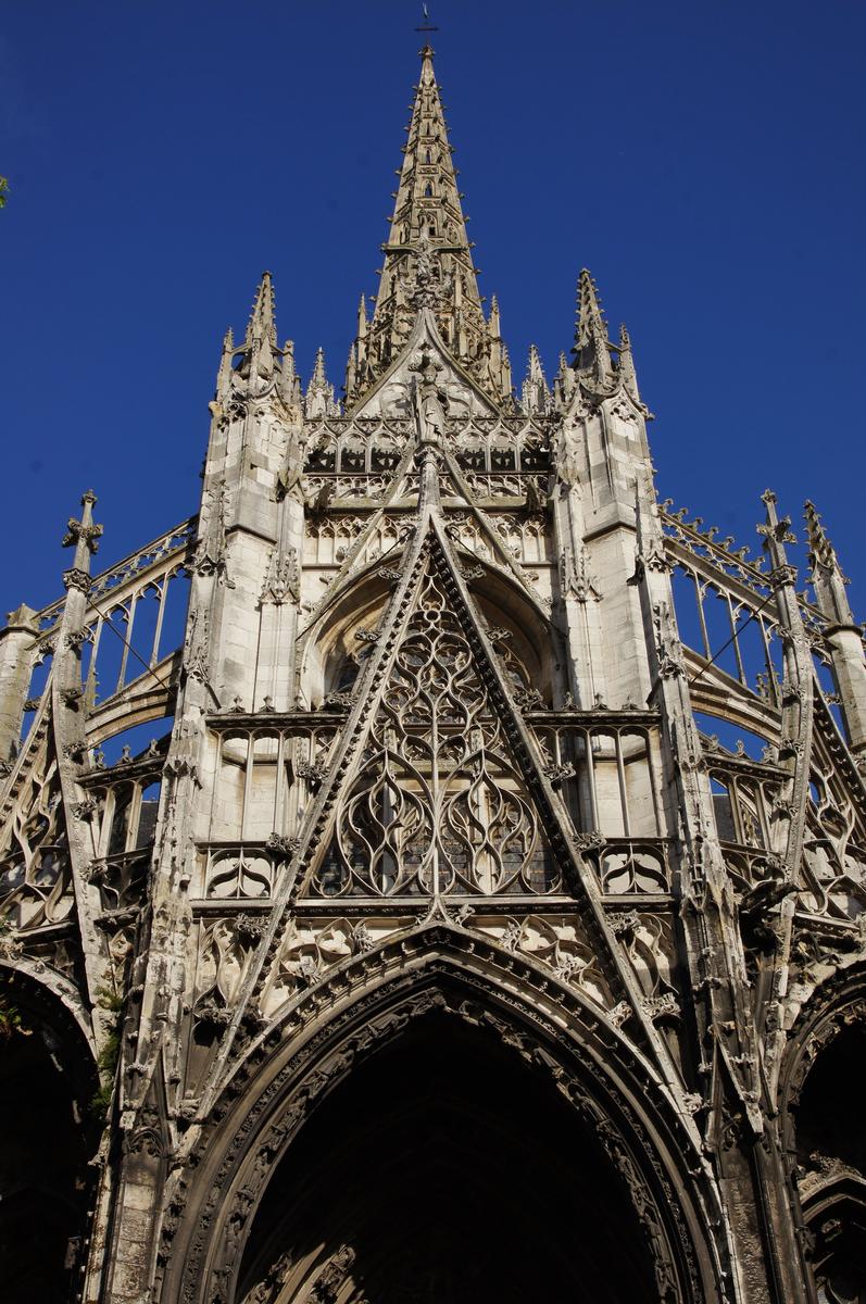 Media Flamboyant Gothic Structurae