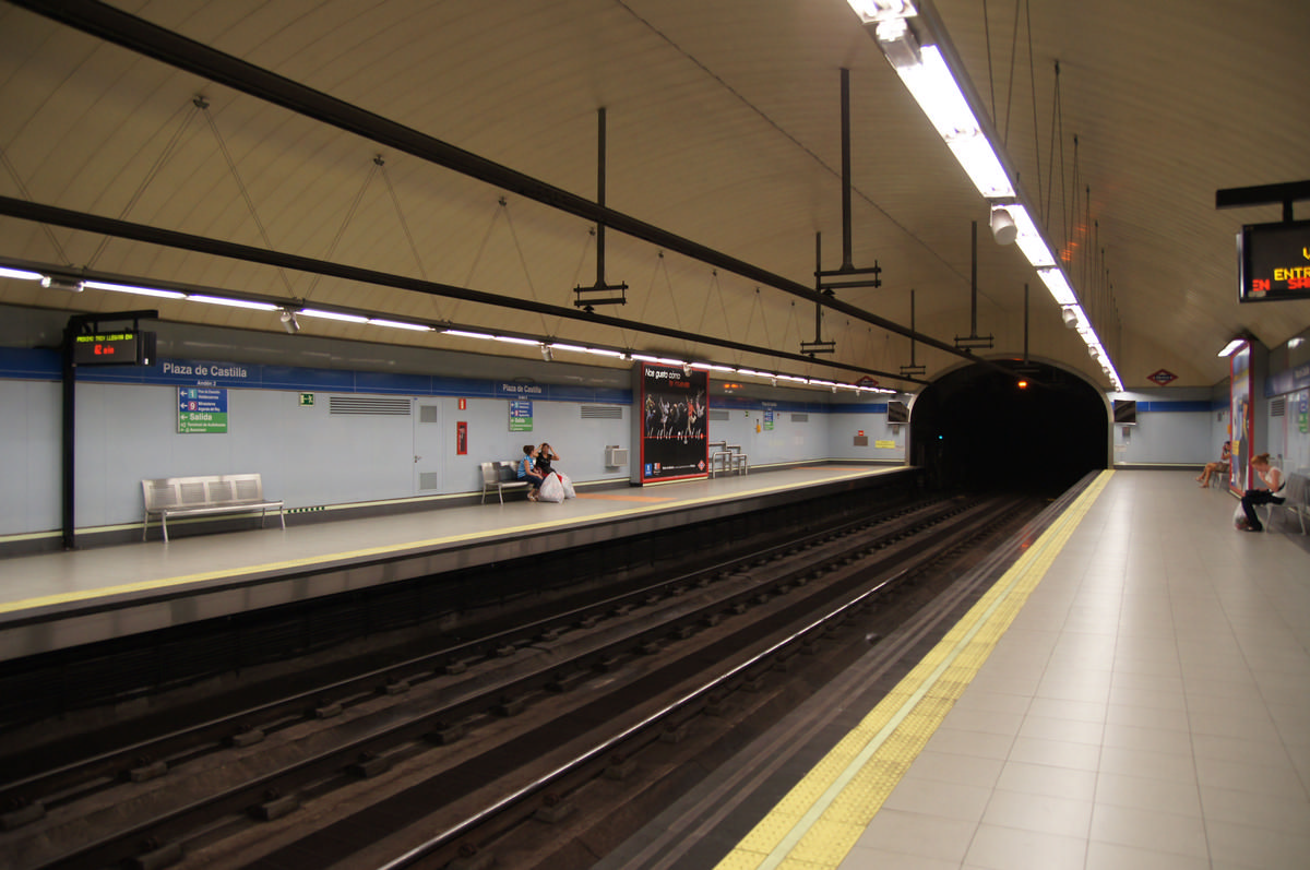 Madrid Metro – Plaza de Castilla Metro Station 