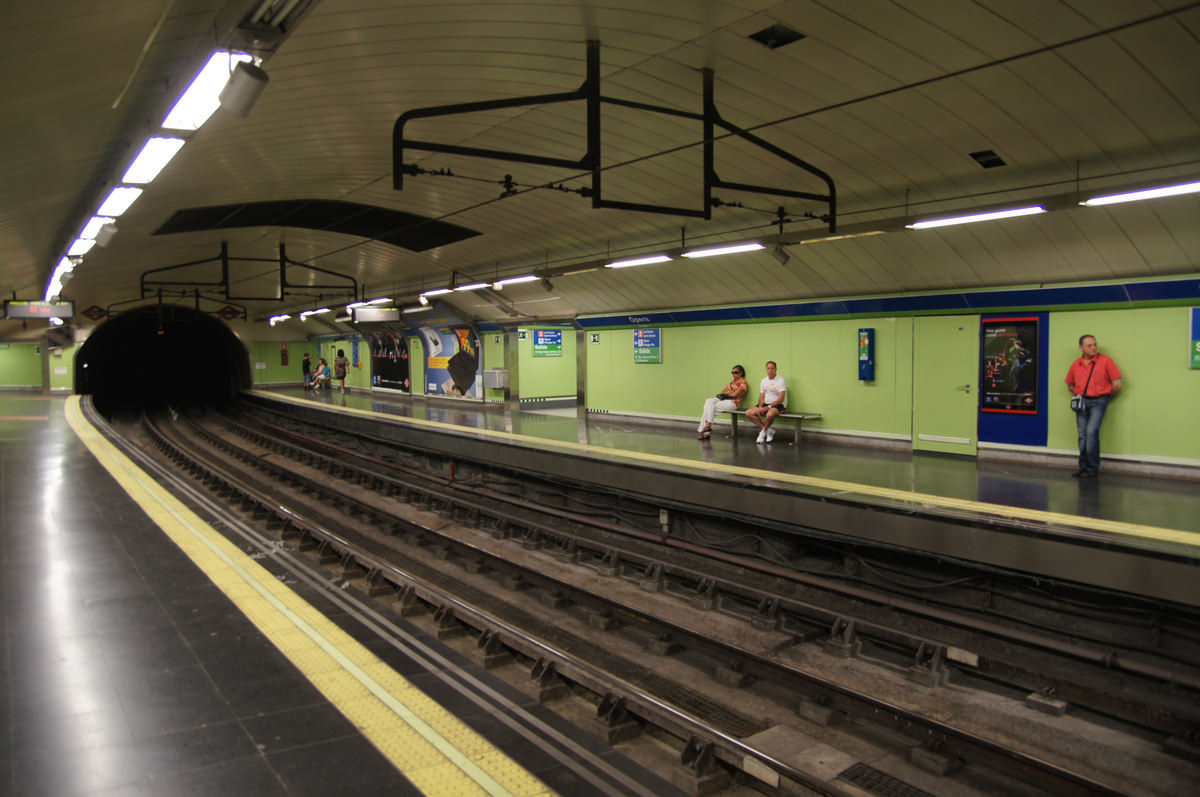 Madrid Metro – Ópera Metro Station 
