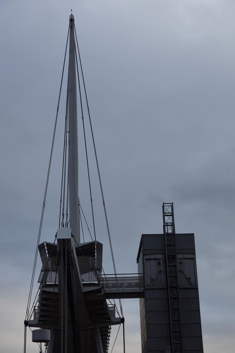 Royal Victoria Dock Pedestrian Bridge 