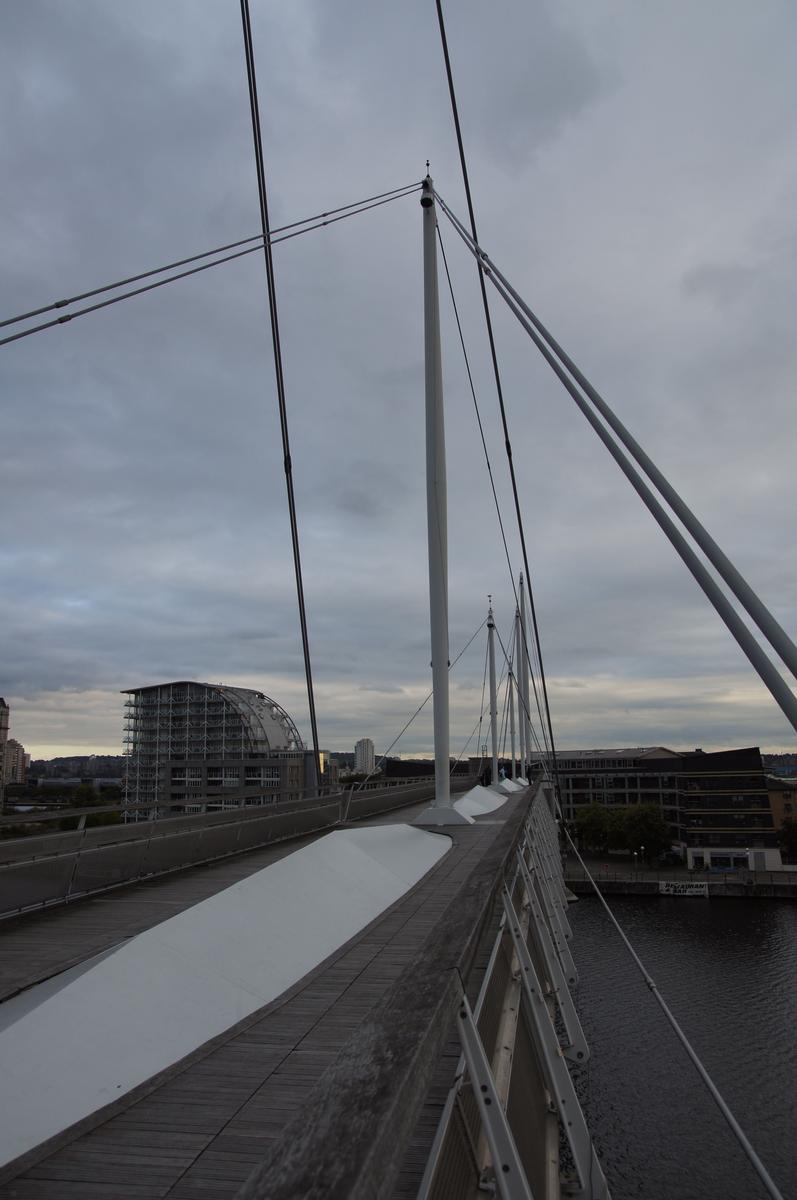 Royal Victoria Dock Pedestrian Bridge 